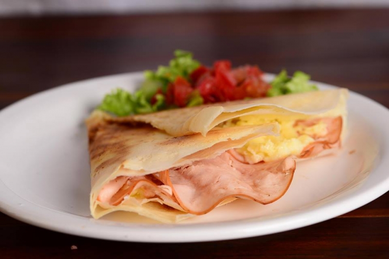 A melhor creperia de Fortaleza está fazendo 2 anos e trouxe a oferta de maior sucesso! Crepe salgado + Crepe doce na Lyon Creperia por R$17,90