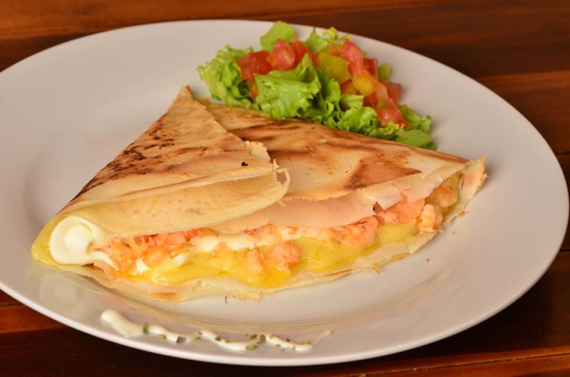 A melhor creperia de Fortaleza está fazendo 2 anos e trouxe a oferta de maior sucesso! Crepe salgado + Crepe doce na Lyon Creperia por R$17,90