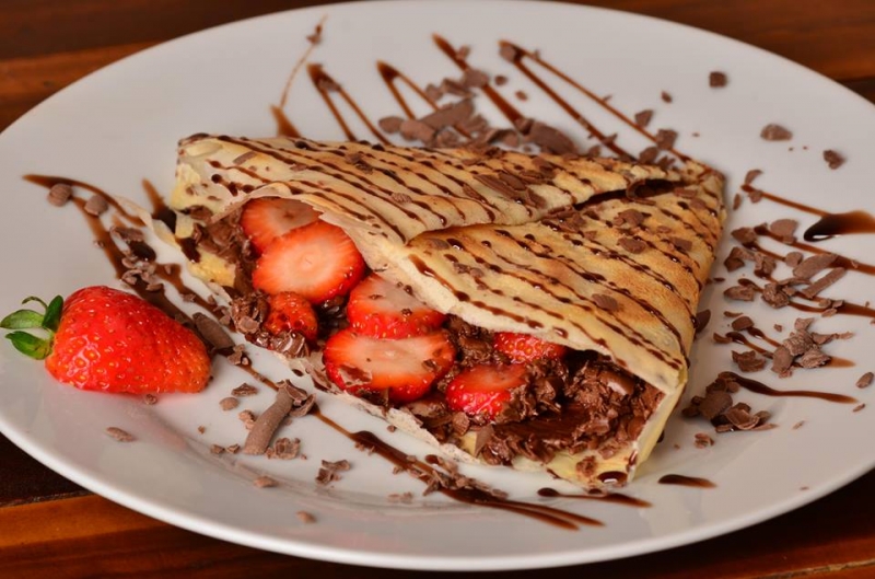 A melhor creperia de Fortaleza está fazendo 2 anos e trouxe a oferta de maior sucesso! Crepe salgado + Crepe doce na Lyon Creperia por R$17,90