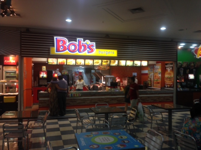 O maior sucesso do Bob's você só encontra no aniversário do Barato Coletivo! 1 milk shake de Ovomaltine (300ml) por R$1,99