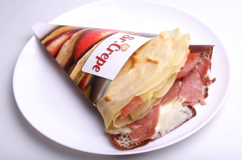 No mês de aniversário da Sr. Crepe, você é um convidado mais que especial! Qualquer Crepe salgado* + Crepe doce por R$17,50